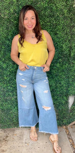 Wide leg cropped jeans