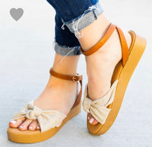 Load image into Gallery viewer, Too Cute Sandals